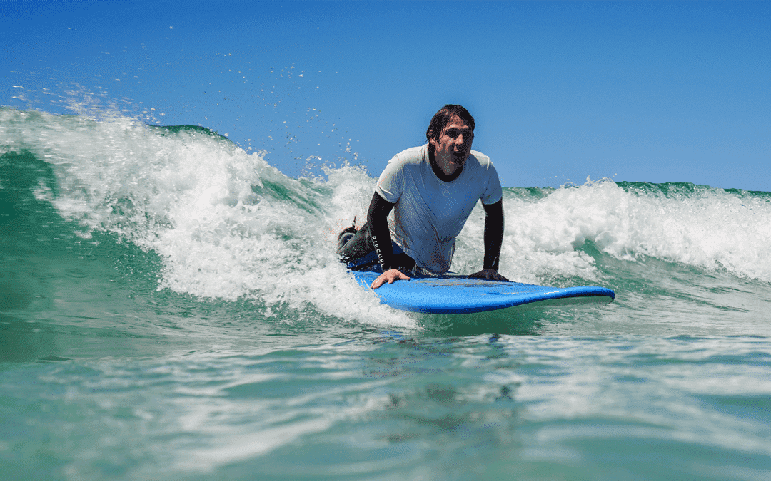 How to Do a Surf Pop-Up: The Complete Guide for Beginners to Catch More Waves